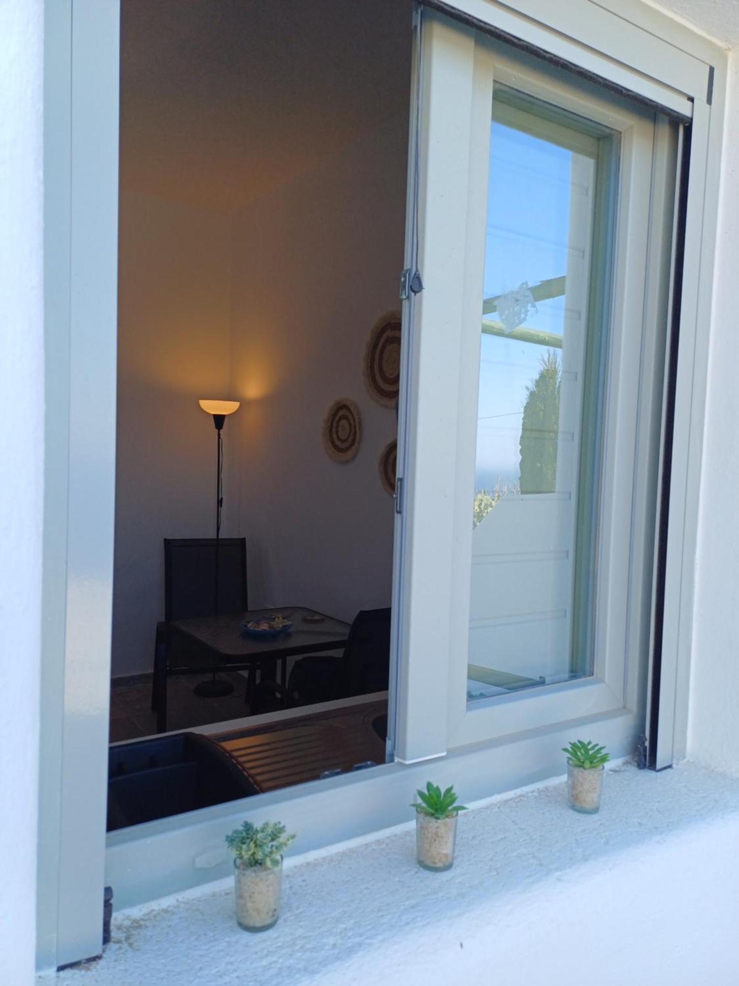 'Nektarios' Cycladic House With Sunrise And Sea View!! Lägenhet Oía Exteriör bild